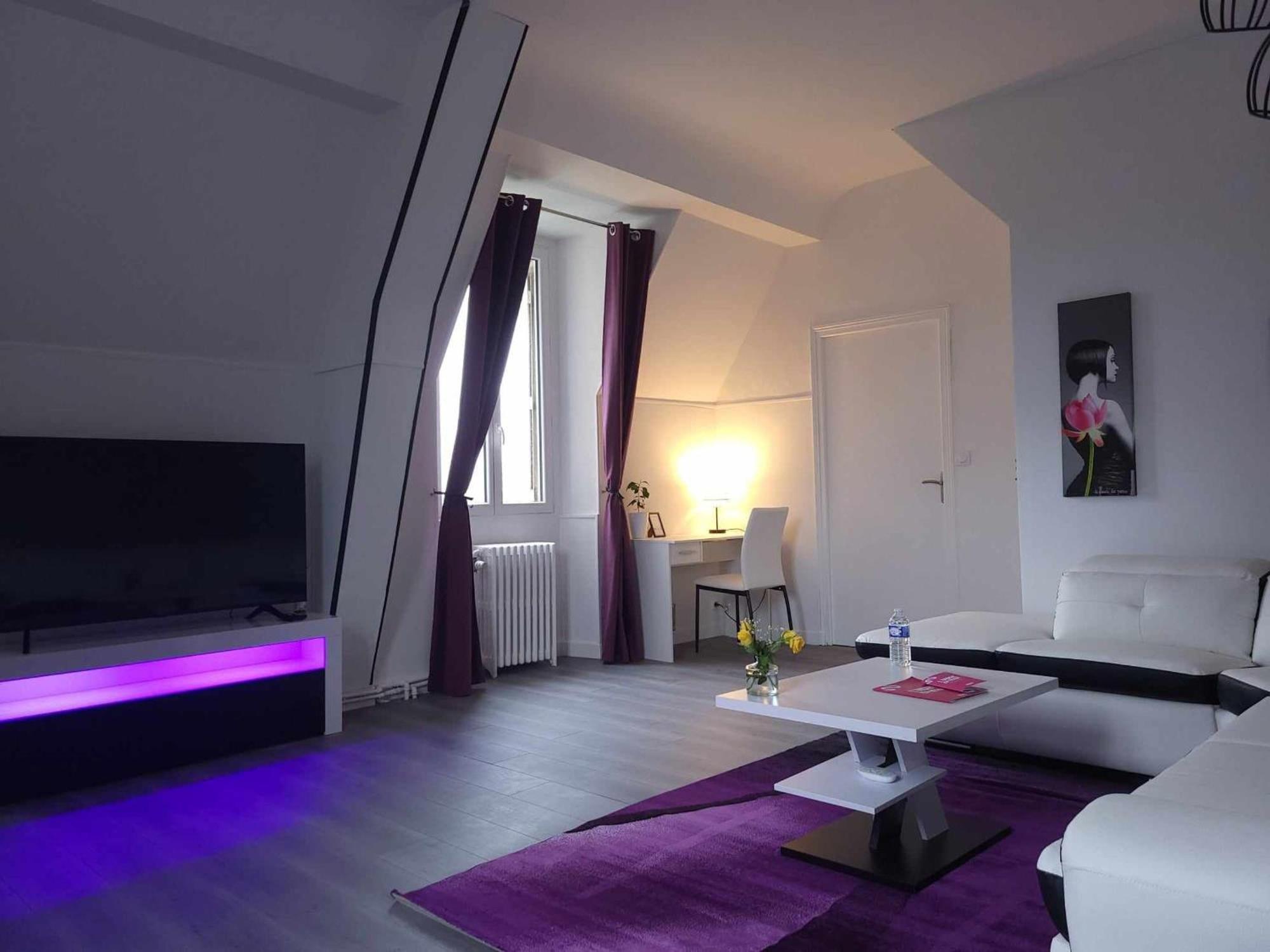 Sejour De Charme Au Chateau Avec Petit-Dejeuner Et Parking - Fr-1-591-705 Cluis Екстериор снимка